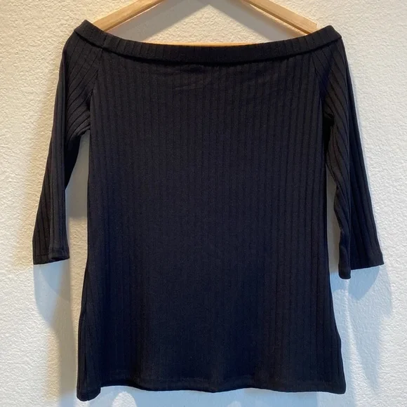 Ann Taylor- 3/4 Sleeve Black Ribbed Top (M) NWT - Picture 5 of 9